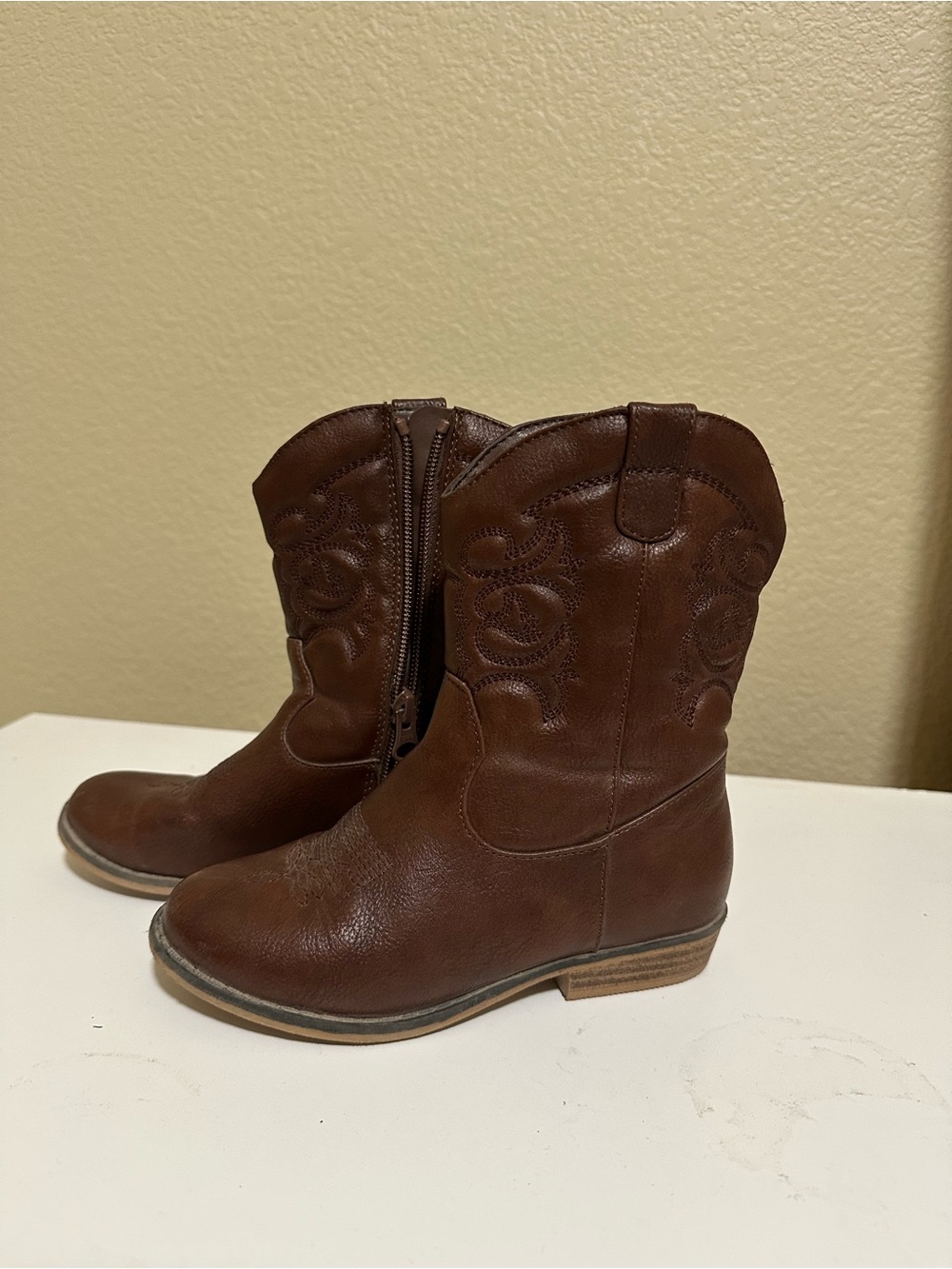 Worn once | Kids Brown Western Cowboy Boots with Embroidered Shaft